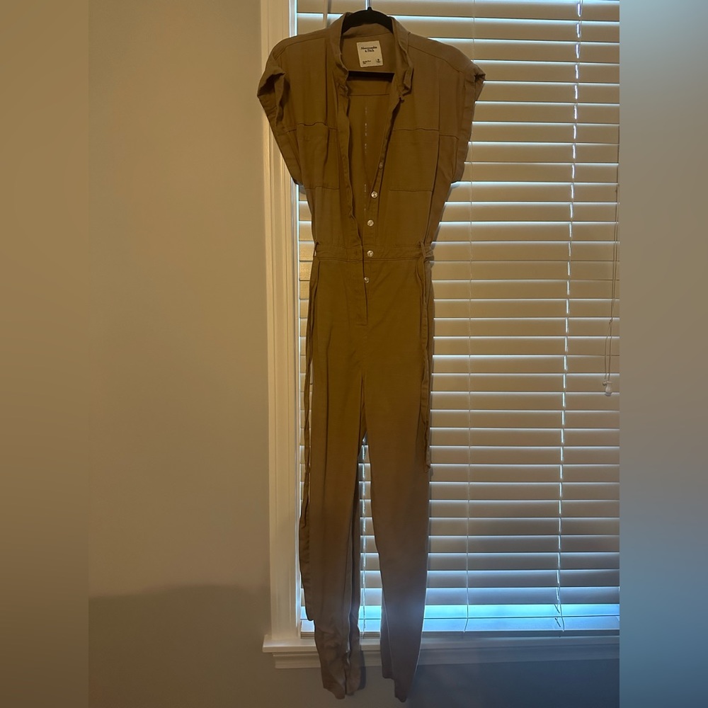 Abercrombie & Fitch Utility Jumpsuit